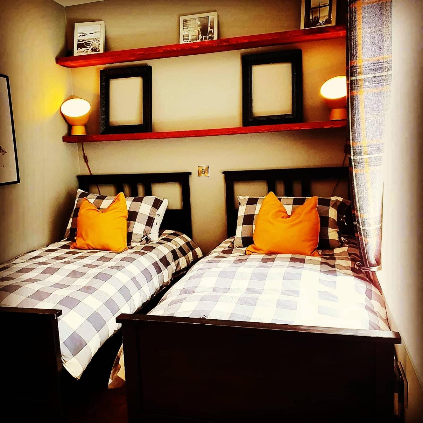 Bryansford Cottage Екстер'єр фото
